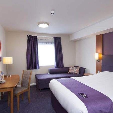 Premier Inn Birmingham South - Hall Green 외부 사진
