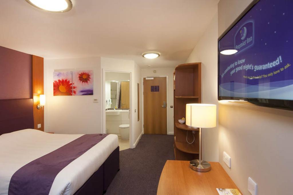 Premier Inn Birmingham South - Hall Green 외부 사진